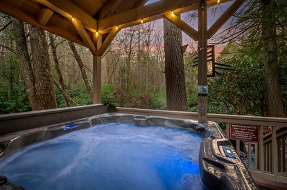 Secluded Riverfront Cabin with Hot Tub, Sauna & Private Trails near Cashiers, North Carolina - Cashiers, North Carolina - glamping.directory