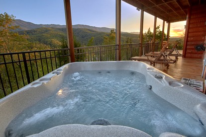 Superb Cabin Accommodation in Gatlinburg for East Tennessee Getaways - Gatlinburg, Tennessee - glamping.directory