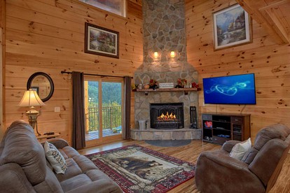 Superb Cabin Accommodation in Gatlinburg for East Tennessee Getaways - Gatlinburg, Tennessee - glamping.directory