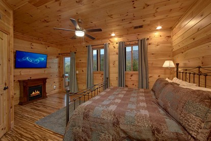 Superb Cabin Accommodation in Gatlinburg for East Tennessee Getaways - Gatlinburg, Tennessee - glamping.directory
