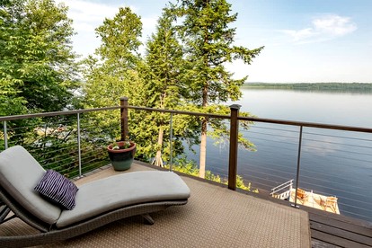 Lakefront Cabin Beautifully Design with Deck in Maine - Sidney, Maine - glamping.directory