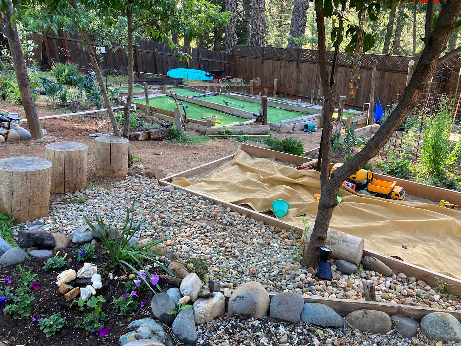 Towering Pine Retreat - Nevada City, California - glamping.directory