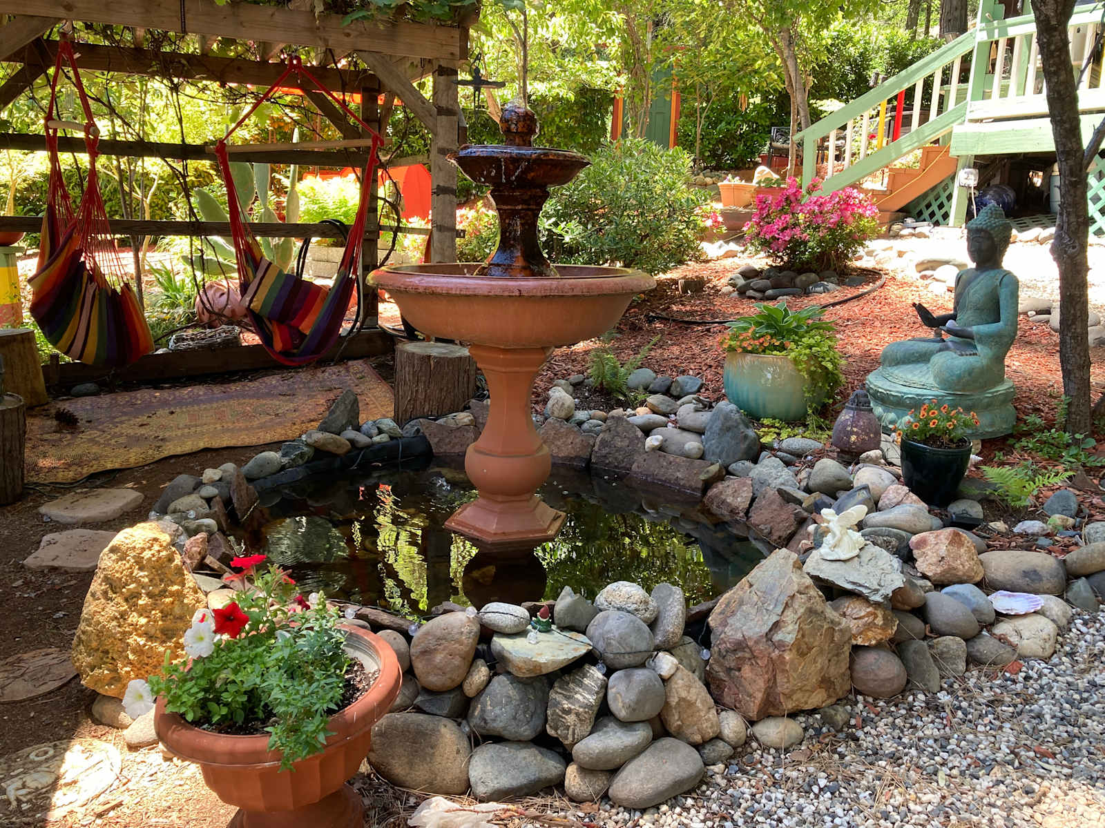 Towering Pine Retreat - glamping.directory