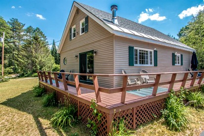 Quaint Cottage with Pond Access Perfect for Families in Brownfield, Maine - glamping.directory