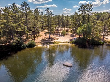 Quaint Cottage with Pond Access Perfect for Families in Brownfield, Maine - Brownfield, Maine - glamping.directory