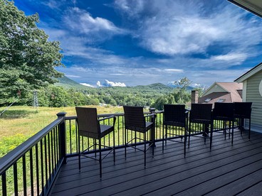 Impressive Villa Surrounded by Trees with Fantastic Sights in Jackson, New Hampshire - Jackson, New Hampshire - glamping.directory