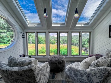 Impressive Villa Surrounded by Trees with Fantastic Sights in Jackson, New Hampshire - Jackson, New Hampshire - glamping.directory