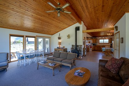 Quaint Vacation Rental with Madison River Views near Yellowstone in Southwest Montana - Cameron, Montana - glamping.directory