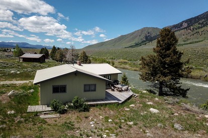 Quaint Vacation Rental with Madison River Views near Yellowstone in Southwest Montana - glamping.directory