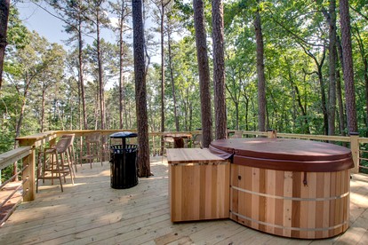 Incredible Tented Cabin Nestled Amidst Trees in Scottsboro, Alabama - Scottsboro, Alabama - glamping.directory
