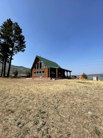 Luxury Cabin for Great Montana Weekend Getaways - glamping.directory