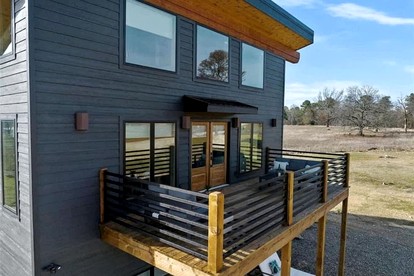Modern Luxury Cabin with Game Room, Hot Tub & Fire Pit Near Beavers Bend, Broken Bow OK - glamping.directory