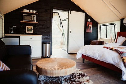 Amazing Luxurious Safari Tent with Sauna and Bath in Kentucky - Cadiz, Kentucky - glamping.directory