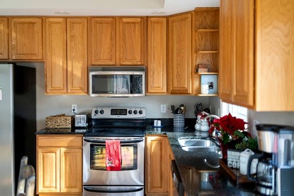 Incredible Cabin with Beautiful Indoor and Outdoor Living Spaces in Virginia - Wintergreen, Virginia - glamping.directory