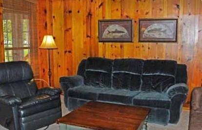 Rustic Waterfront Cottage Rental on the Guadalupe River in Texas - New Braunfels, Texas - glamping.directory