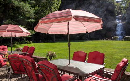 Impressive Cottage Rental with Private Waterfalls near Watkins Glen, New York - Dundee, New York - glamping.directory