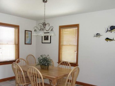 Spacious Cottage Rental for Families in Buxton, North Carolina - Buxton, North Carolina - glamping.directory