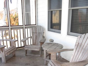 Spacious Cottage Rental for Families in Buxton, North Carolina - Buxton, North Carolina - glamping.directory