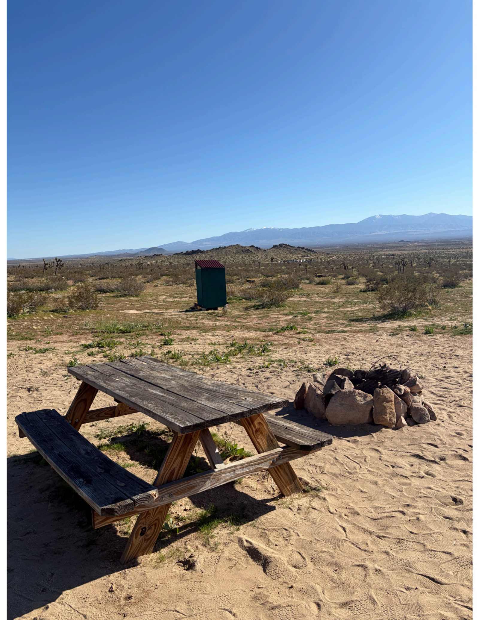 Camp NadaLotta - Lake Los Angeles, California - glamping.directory