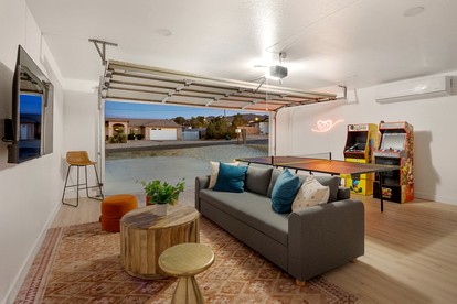 Beautiful Desert Rental with Hot-Tub-Fire Pit and BBQ in California - Joshua Tree, California - glamping.directory