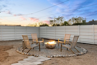 Beautiful Desert Rental with Hot-Tub-Fire Pit and BBQ in California - Joshua Tree, California - glamping.directory