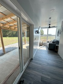 Charming Container Home with Hot Tub near Sardis Lake, Perfect for a Romantic Glamping Getaway - Sardis, Mississippi - glamping.directory