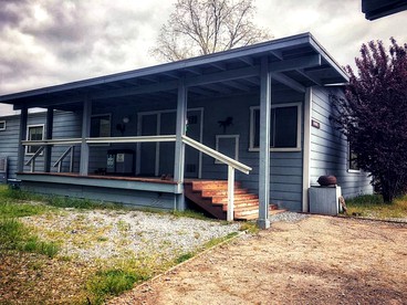 Contemporary Vacation Rental in the Sierra Nevada near Kings Canyon, California - glamping.directory