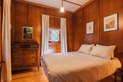 Spacious Waterfront Cabin with Private Dock Near Lake George & Saratoga Springs, Corinth, NY - Corinth, New York - glamping.directory