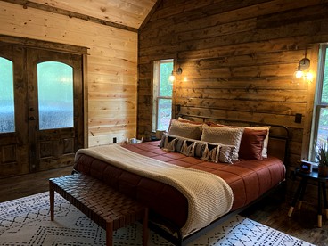 Cute Glamping Cabin for Rest and Relaxation near Ouachita National Forest, Oklahoma - Broken Bow, Oklahoma - glamping.directory