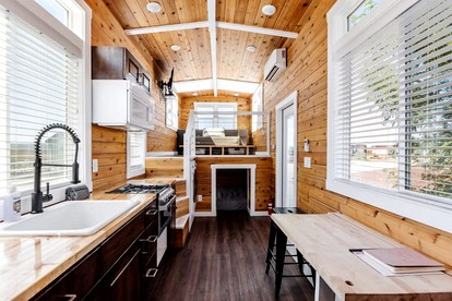 Family Fun Near Zion: Cozy Modern Tiny Home in Beautiful Utah! - glamping.directory