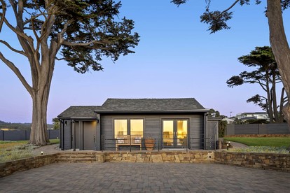 Luxury Oceanfront Estate with Hot Tub & Gardens near San Francisco in Montara, California - glamping.directory
