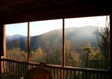 Spacious Cabin Tucked Away in the Mountains near Highlands, North Carolina - Highlands, North Carolina - glamping.directory