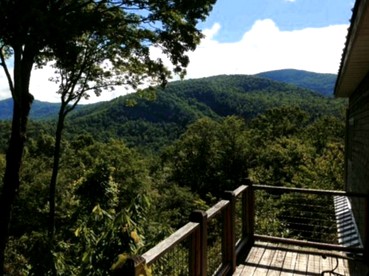 Spacious Cabin Tucked Away in the Mountains near Highlands, North Carolina - Highlands, North Carolina - glamping.directory