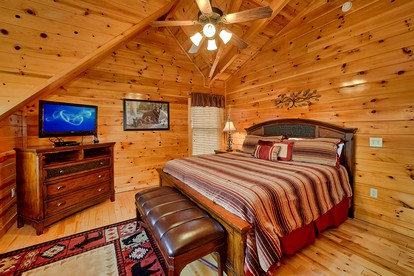 Cozy Cabin with a Hot Tub in the Great Smoky Mountains, Tennessee - Sevierville, Tennessee - glamping.directory