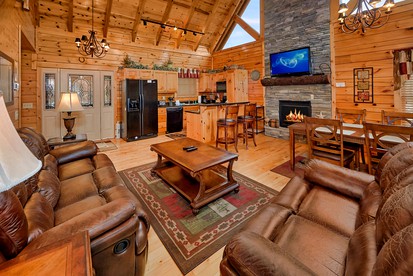 Cozy Cabin with a Hot Tub in the Great Smoky Mountains, Tennessee - Sevierville, Tennessee - glamping.directory