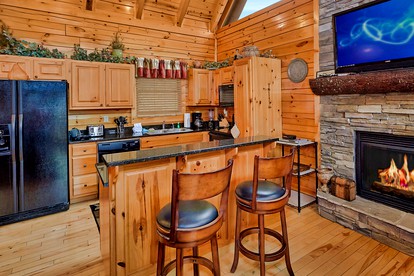 Cozy Cabin with a Hot Tub in the Great Smoky Mountains, Tennessee - Sevierville, Tennessee - glamping.directory