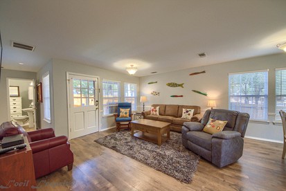 Guadalupe Riverside Retreat for Water Sports with the Family - New Braunfels, Texas - glamping.directory