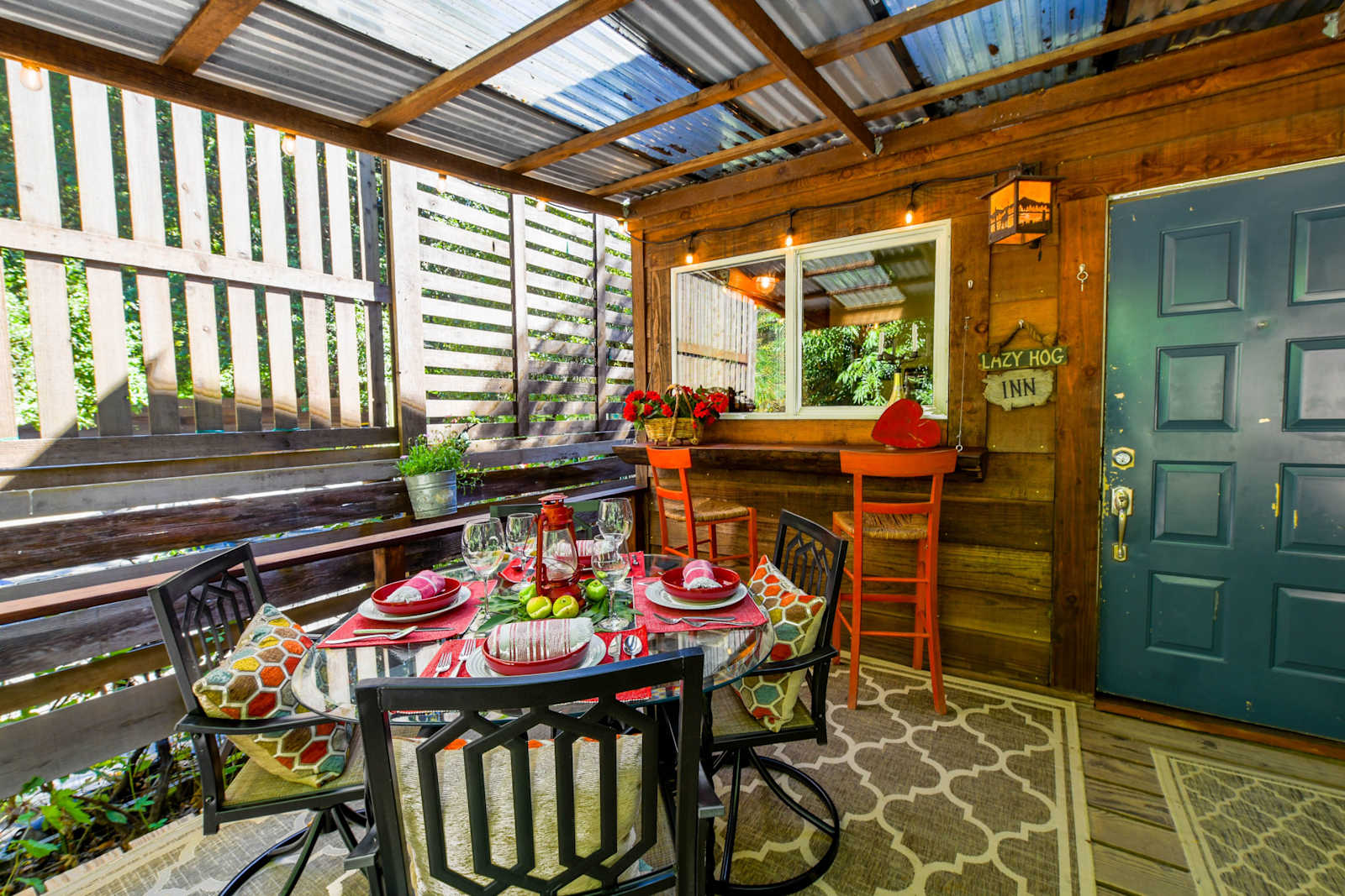 Wackalulu's  Wonderland - Monte Rio, California - glamping.directory