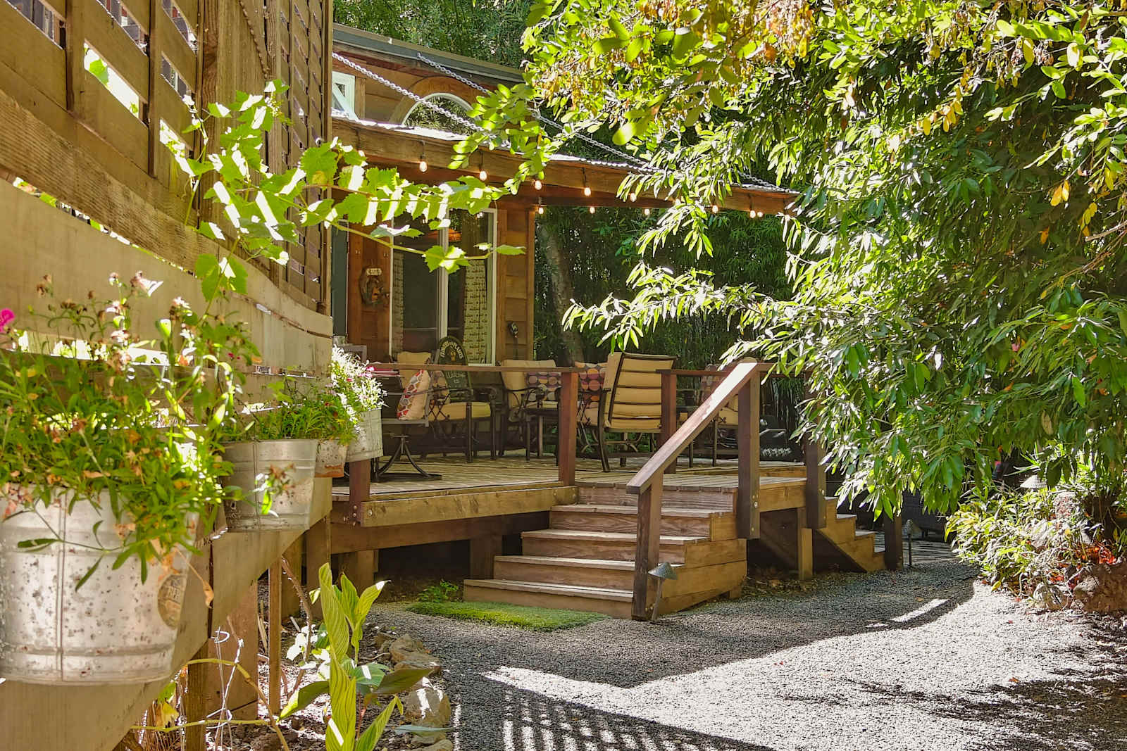 Wackalulu's  Wonderland - Monte Rio, California - glamping.directory