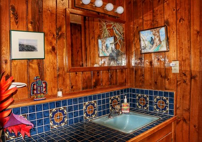 Romantic Vacation Rental with Hot Tub near New Mexico's Pinos Altos Mountains - Silver City, New Mexico - glamping.directory