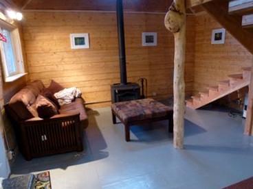 Traditional Cozy Cabin Getaway with Winter Dog Sledding in Fairbanks, Alaska - Fairbanks, Alaska - glamping.directory