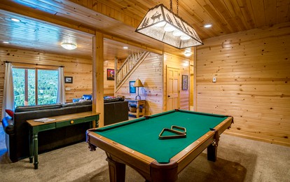 Cozy Cabin with Pool Table and Stunning Panoramic Mountain Views in Estes Park, Colorado - Estes Park, Colorado - glamping.directory