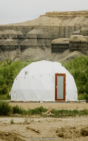 The Perfect Romantic Retreat Spot: Gorgeous Dome near Capitol Reef National Park, Utah - glamping.directory