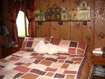 Western-Style Room on Ranch near Whitefish, Montana - Kila, Montana - glamping.directory