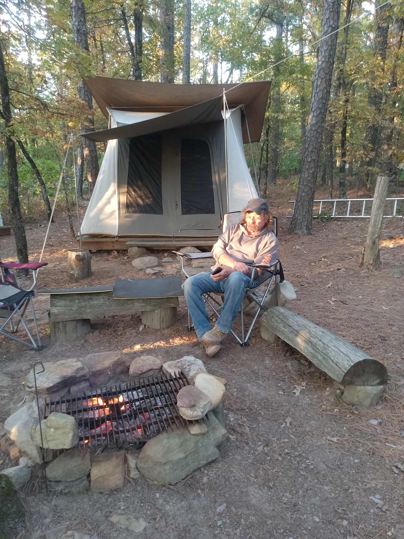Private Pines By The Hollar - Witts Springs, Arkansas - glamping.directory