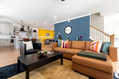 Vibrant Urban Vacation Rental Oasis near Catawba River in North Carolina - Charlotte, North Carolina - glamping.directory