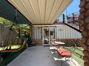 Cozy Tiny Home with Private Patio & Hammock Chairs near Bath Lake in Medicine Park, Oklahoma - glamping.directory