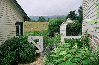Charming Bed and Breakfast for a Weekend Getaway Near Sperryville, Virginia - Hiwassee, Virginia - glamping.directory
