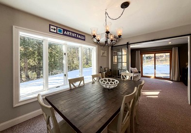 Tranquil and Secluded Cabin with Hot Tub in North Conway, near White Mountain National Forest, NH - North Conway, New Hampshire - glamping.directory