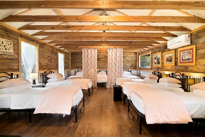 Expansive Vacation Lodge Rental for 60 Guests in Covington, Louisiana - Covington, Louisiana - glamping.directory